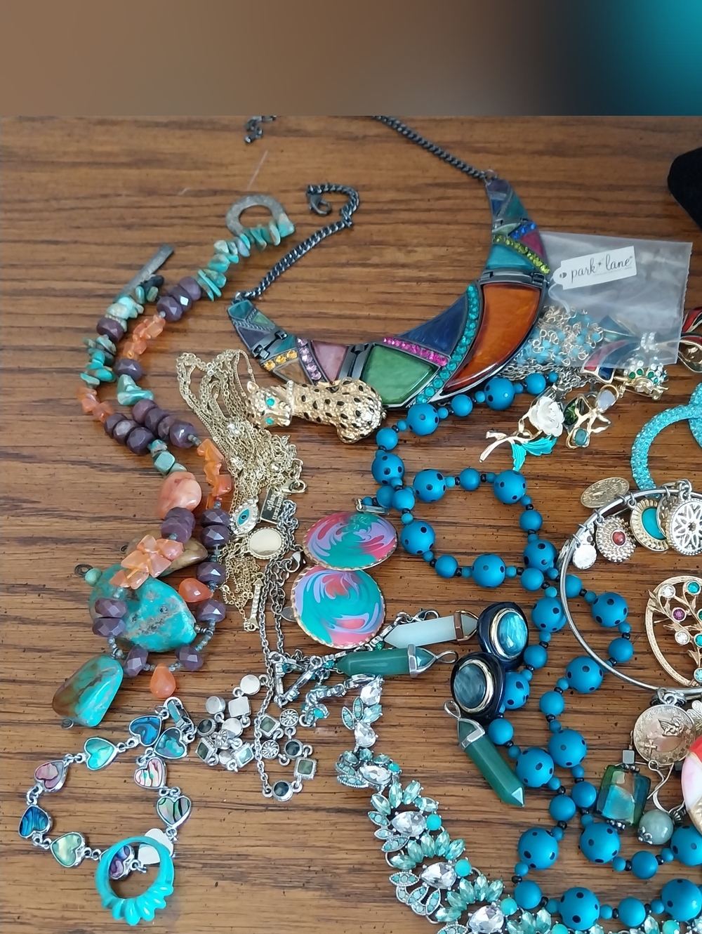 Assorted Turquoise & Gold Jewelry Lot - Picture 5 of 9